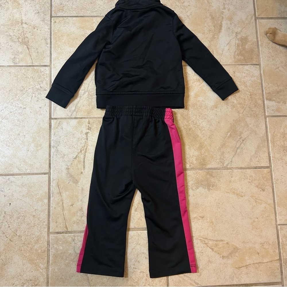 Puma Girls’ 2 Piece Tracksuit Set - Picture 5 of 5